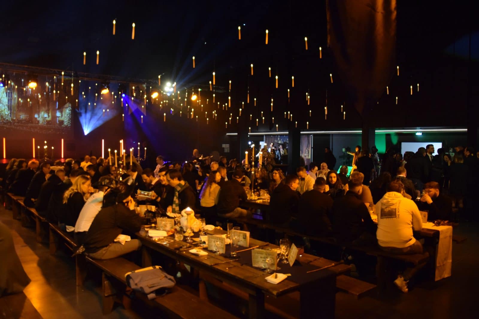 Soirée d'entreprise L'Oréal Roye sur le thème Harry Potter à La Nouvelle Scène de Nesle, décor par 9P Production