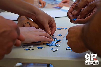 Team building : puzzle collaboratif