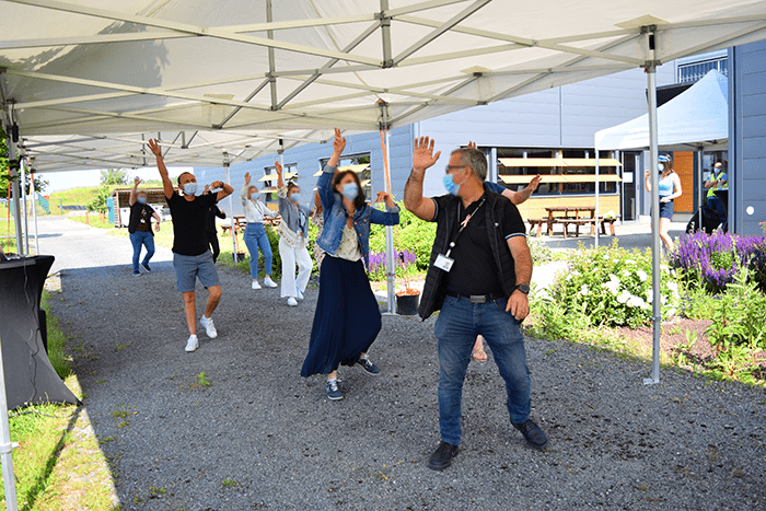 team building flashmob 