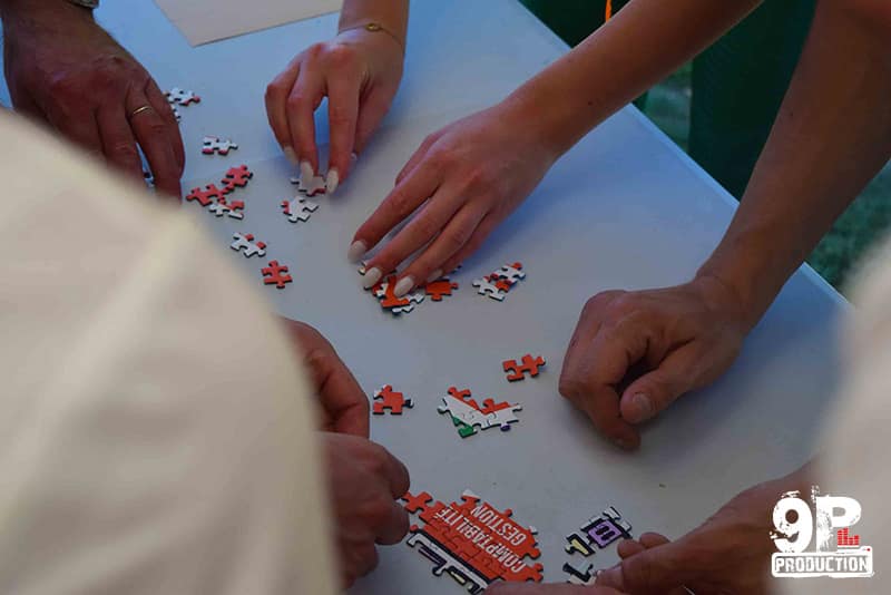 Team building : puzzle collaboratif